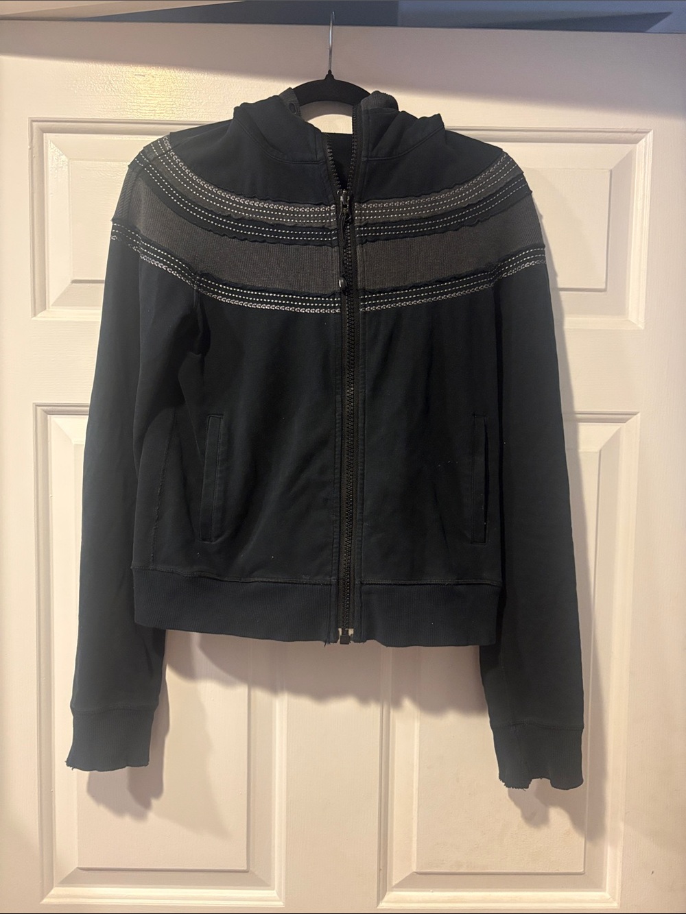 Lululemon older model Women's Black Hooded Zip Jacket with Contrast Yoke